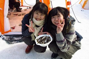茨戸川でワカサギ釣り 観光たまてばこ